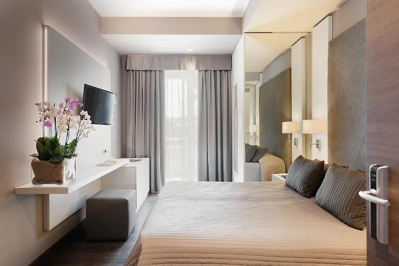 Hotel Giulietta Romeo Lazise 3*,